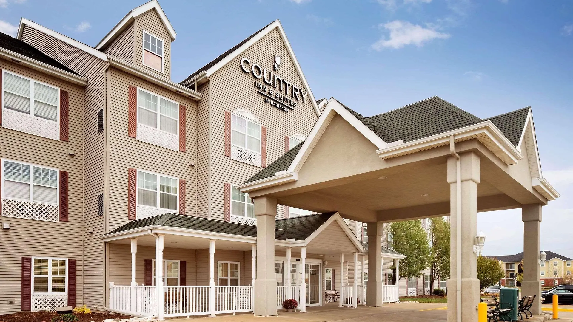 5 Business Hotels Close to Staerkel Planetarium Champaign