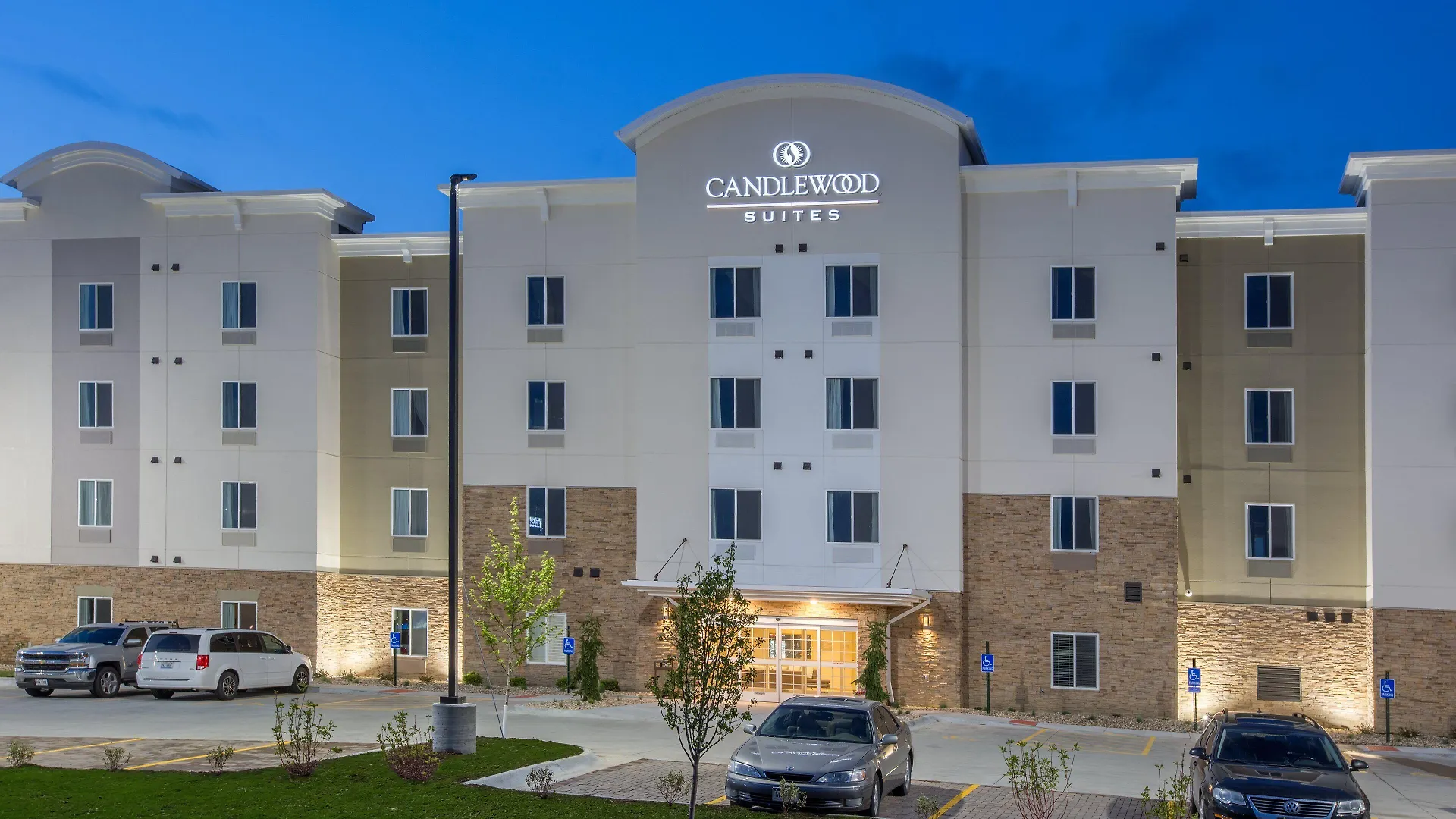 4 Smart Candlewood Suites in the Midwest Worth Booking