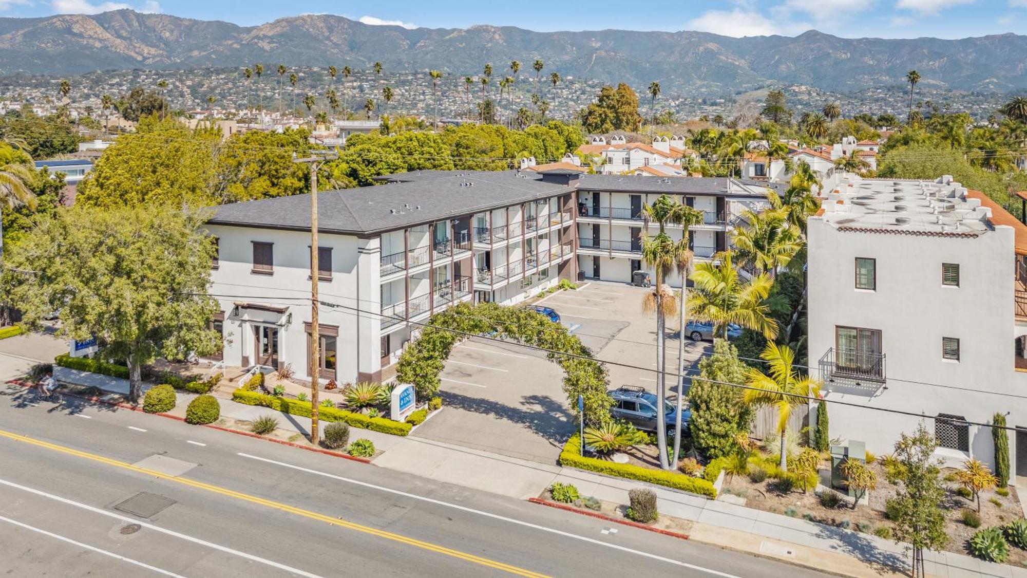 Staying In West Beach: 10 Three-Star Hotels Compared